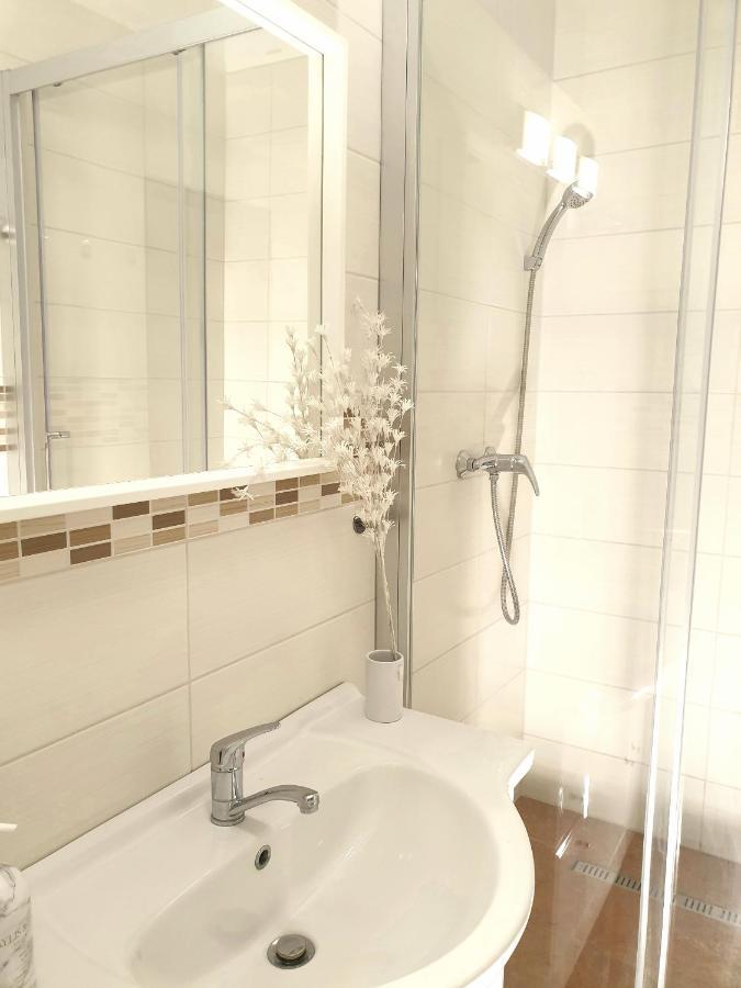 Apartman Central, Self Check In 24 H, Free Parking Banska Bystrica Exterior photo
